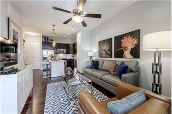 Primary listing photos for listing ID 555192