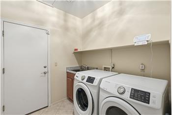 Washer & Dryer Included
