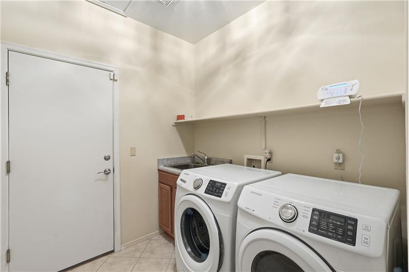 Washer & Dryer Included