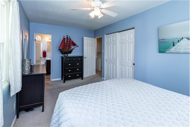 Master bedroom has private access to the bathroom - 8079 Wirthington Rd