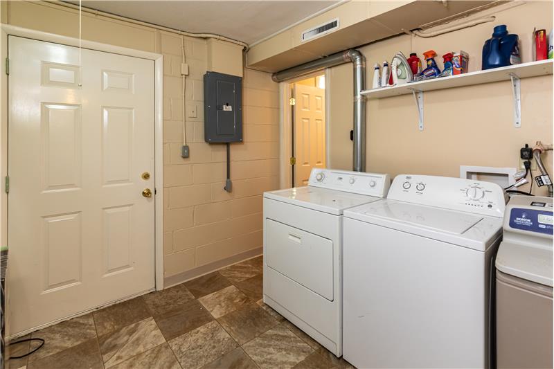 Laundry room & storage - 8079 Wirthington Rd