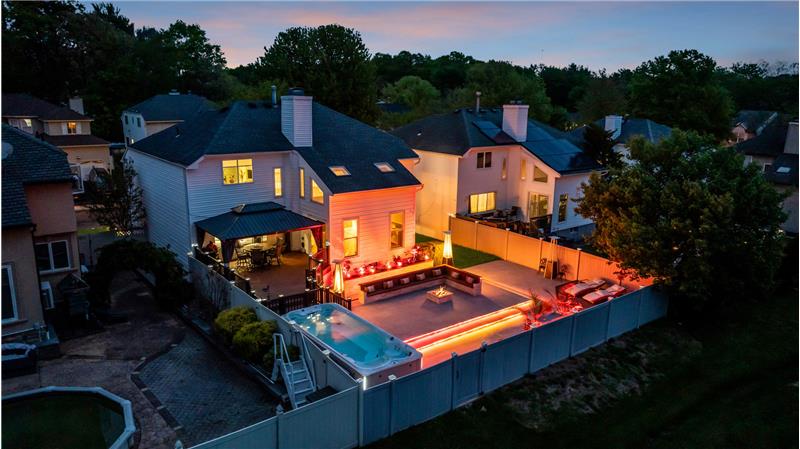 
                            Property Image 97