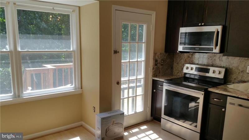 door to deck from kitchen