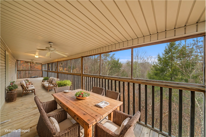 This photo has been virtually staged.