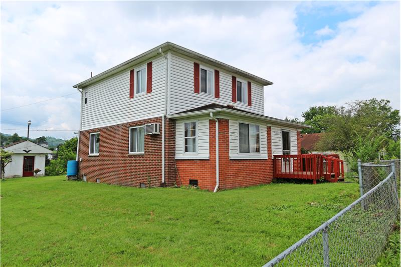 Property pictures of 8175 Park Ave, Hamlin, WV 25523, USA Hamlin, WV