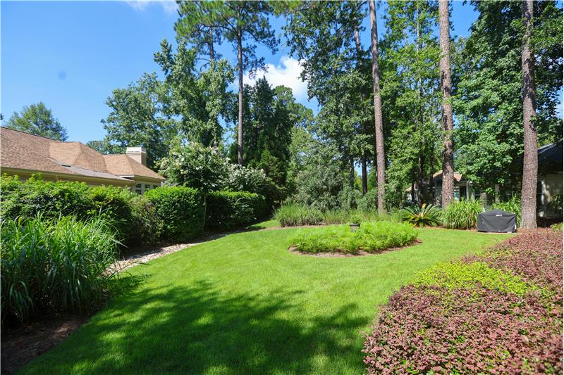 View to right side of property from Home
