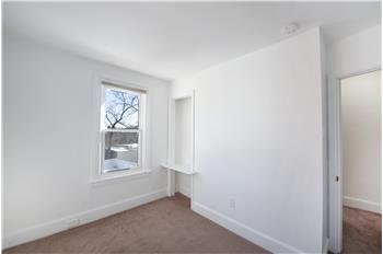 827 Aubrey Ave - Bedroom