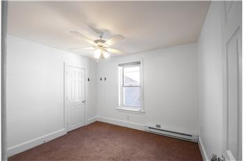 827 Aubrey Ave - Bedroom
