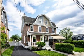 827 Aubrey Ave - Exterior font view
