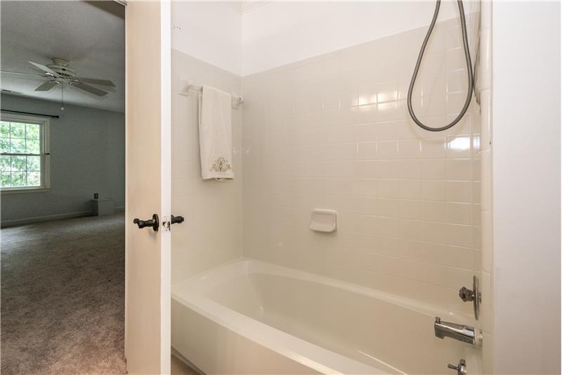 Both second floor bathrooms have newly refinished tile surround and bathtubs.