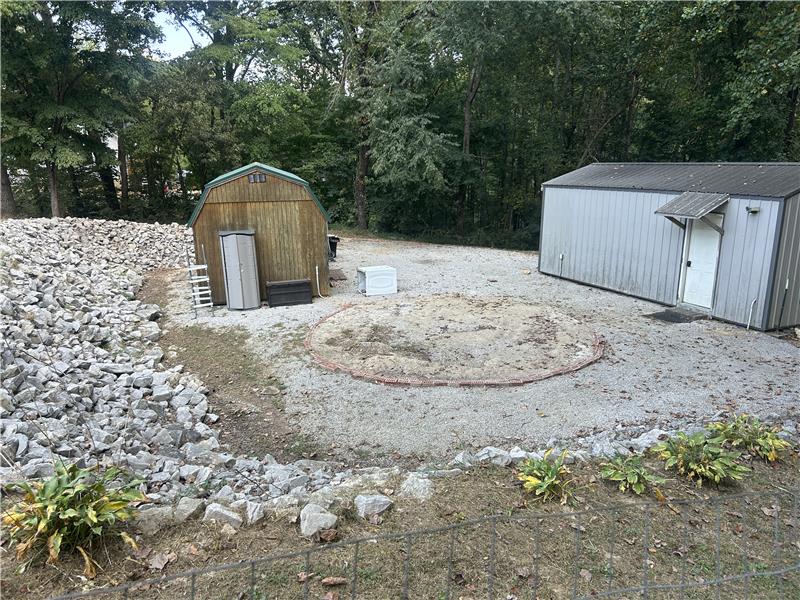 
                                Property Image 37
