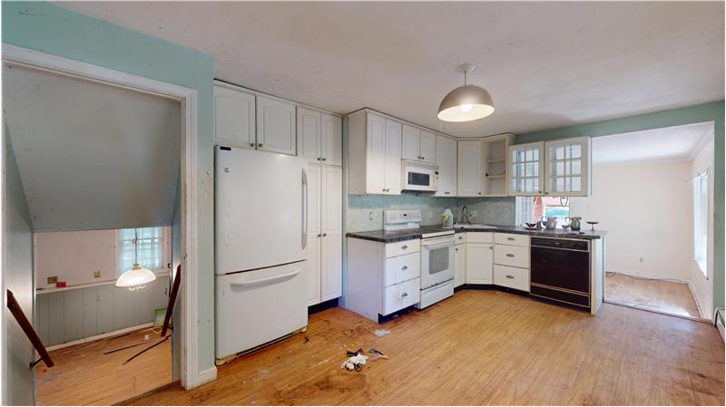 
                            Property Image 7