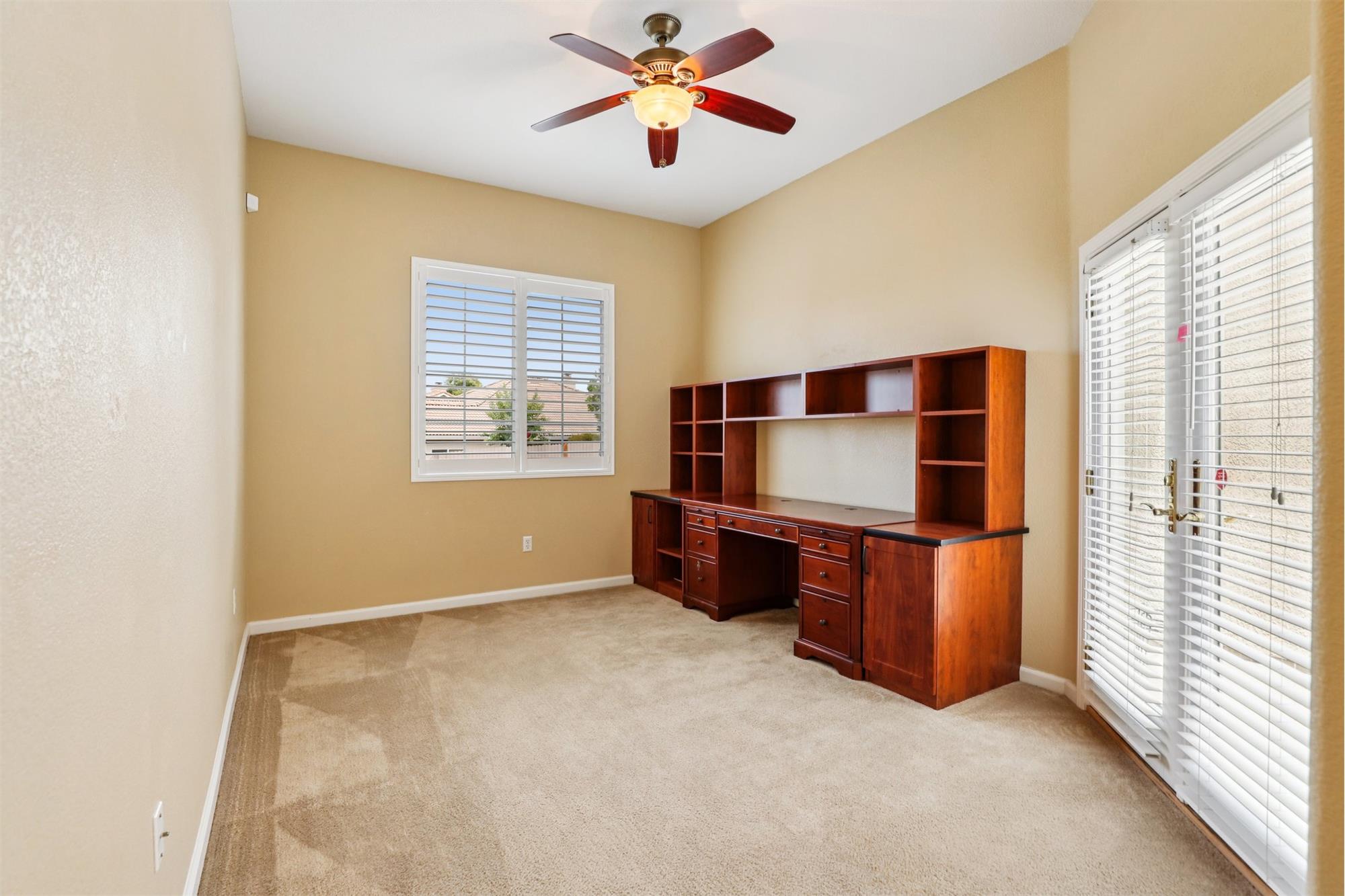 https://realbird.blob.core.windows.net/rb-photos/8514-wyndrush-way-el-dorado-hills-ca-95762_I9R3U4V7_641690_638877109551599701_80x60.jpg