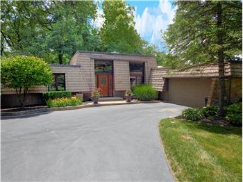 Primary listing photos for listing ID 571526