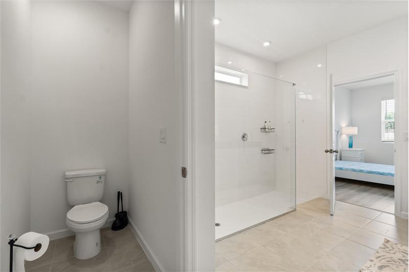 Primary Ensuite Bath