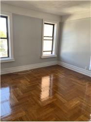 Primary listing photos for listing ID 642471