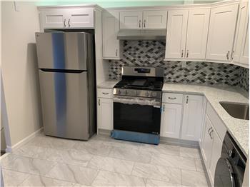 Primary listing photos for listing ID 642852