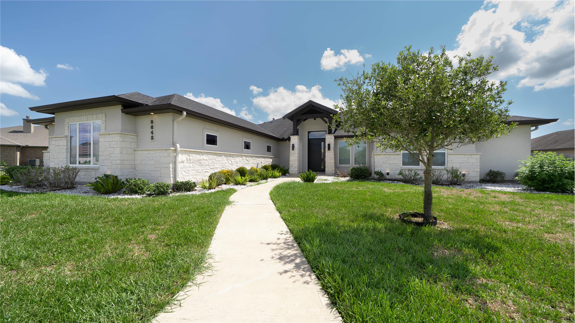 8642 King Ranch Dr, Corpus Christi, TX 78414 MLS 427211 By Jeremy De