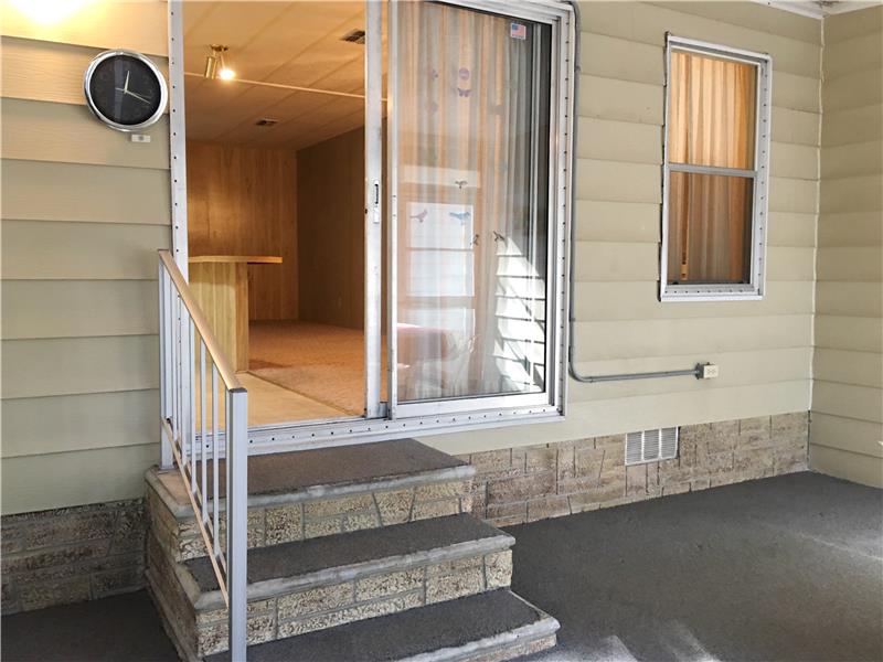Entry to SunRoom
