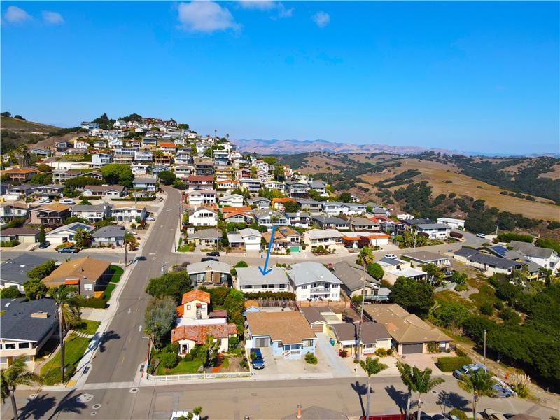 Colorful and charming, Pismo Heights is the neighborhood where you catch yourself smiling as you head home.