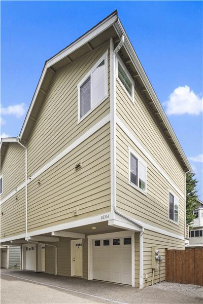 North Seattle/Greenlake Area Townhome