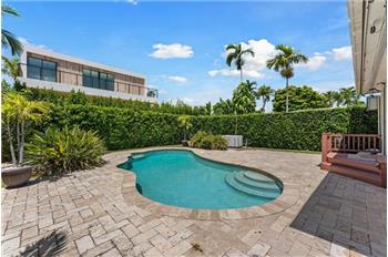 8934 Emerson 33154, Surfside, FL