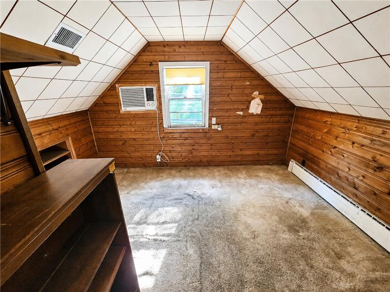 2nd floor office/bedroom