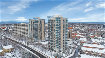 Primary listing photos for listing ID 642337