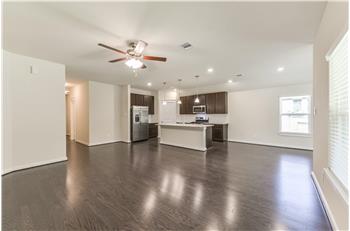 Primary listing photos for listing ID 609595