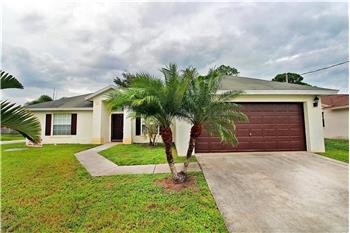 Primary listing photos for listing ID 559696