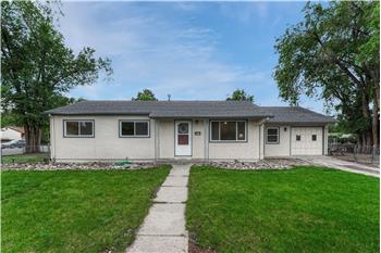 907 4th St, Colorado Springs, CO