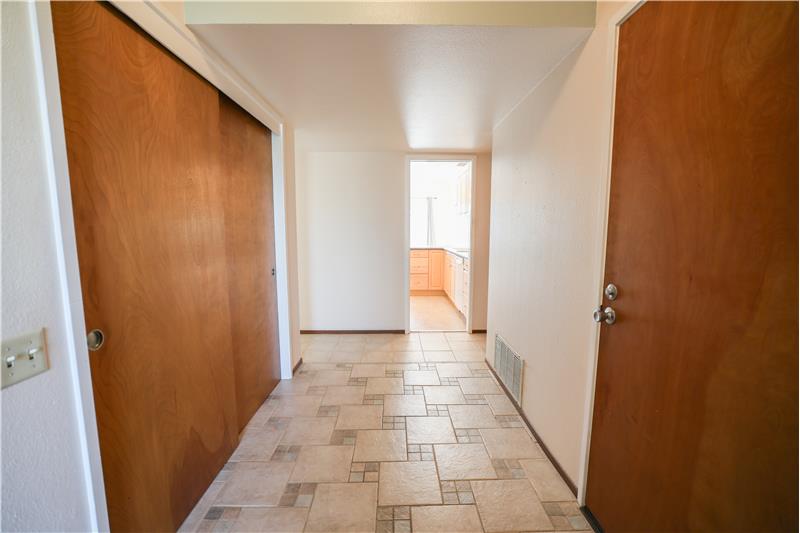 Front Entryway with large closet