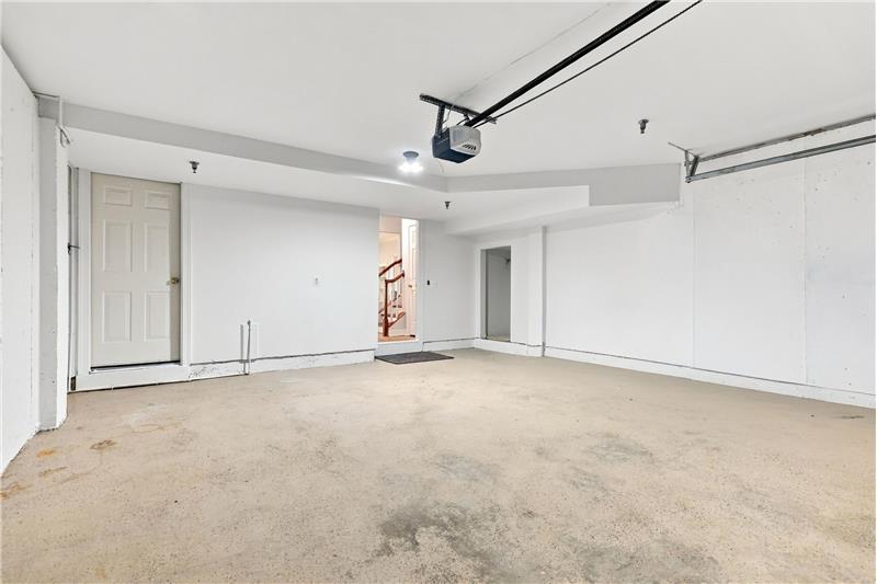 
                            Property Image 71