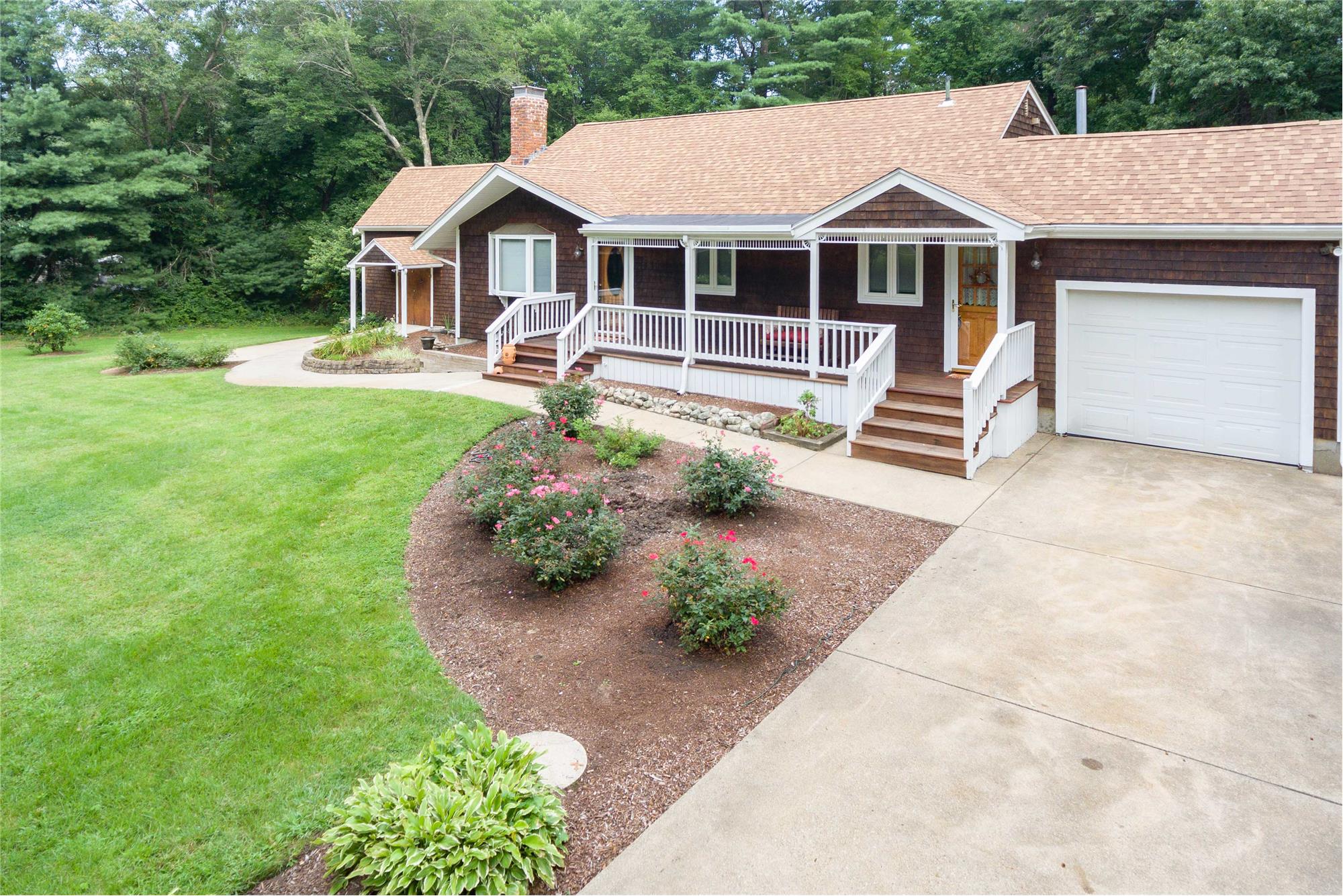 Property pictures of 921 Hanover St., Hanover, MA 02339, USA Hanover