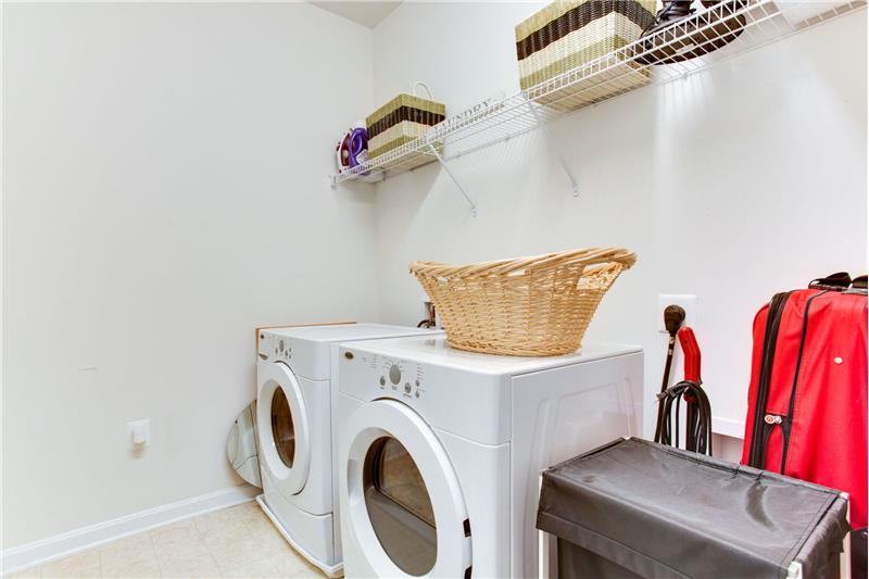 upper level laundry room