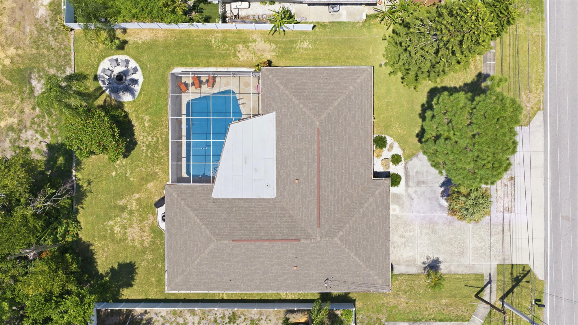 https://realbird.blob.core.windows.net/rb-photos/9542-oakhurst-rd-seminole-fl-33776_E8D2F2E4_656362_639277615300170317_80x60.jpg
