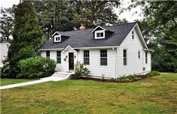 Primary listing photos for listing ID 577911