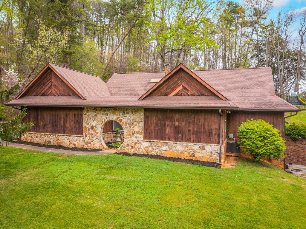 967 Cordell Hull Drive, Morristown, TN 37814 MLS 601327 By Amy