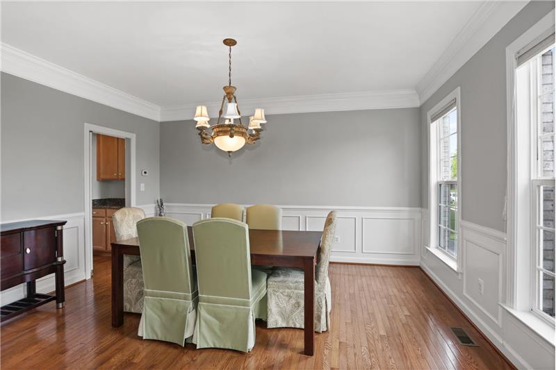 Formal Dining Room with Butler's Pantry 