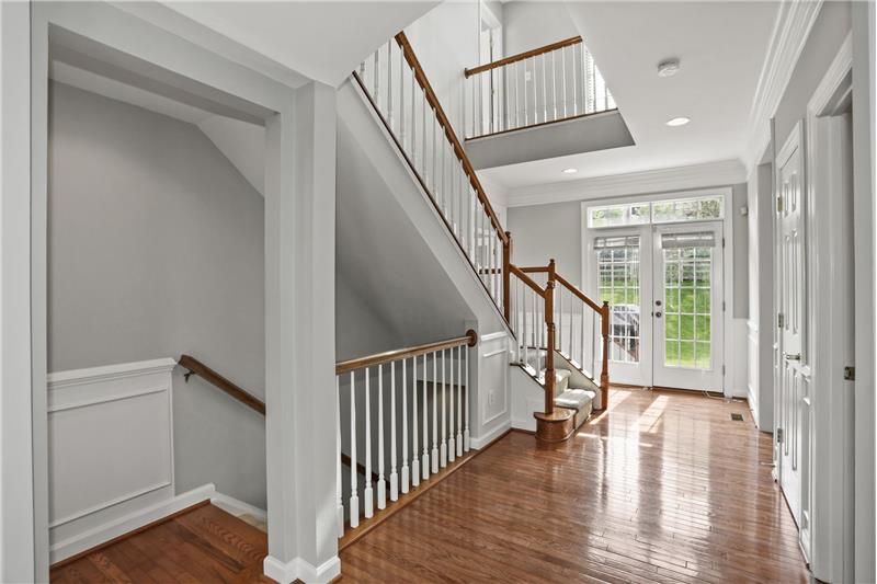 Center Hall/Stairs to Basement