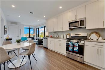 Primary listing photos for listing ID 629770