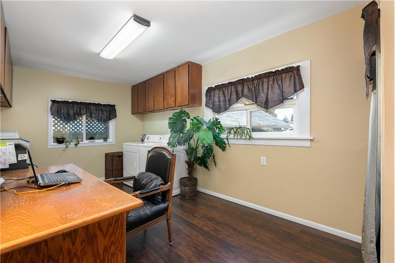 Extra space used as office and laundry room
