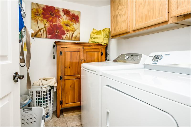 Washer & Dryer Included!