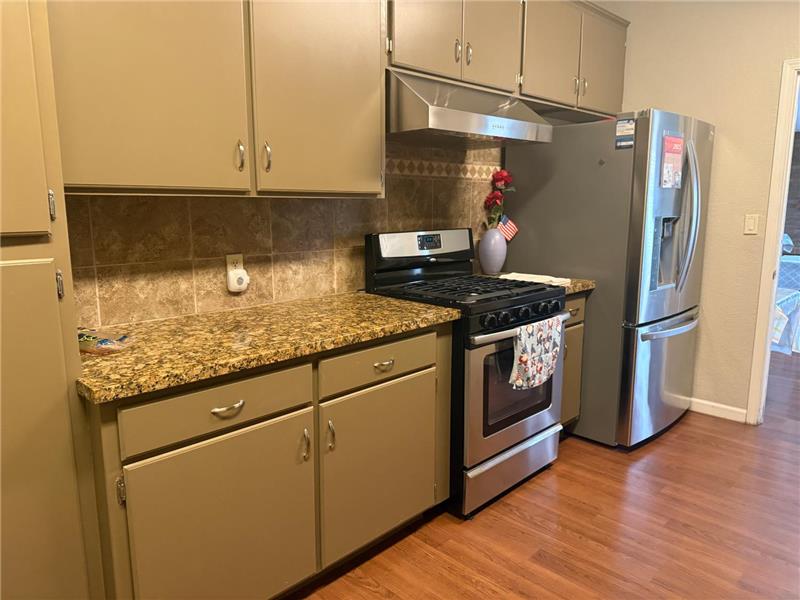 
                            Property Image 38