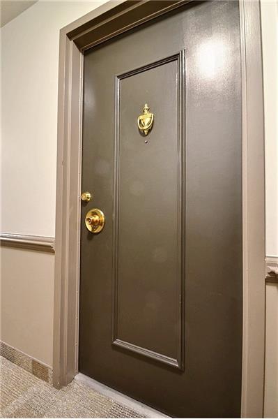 Entrance to 1604