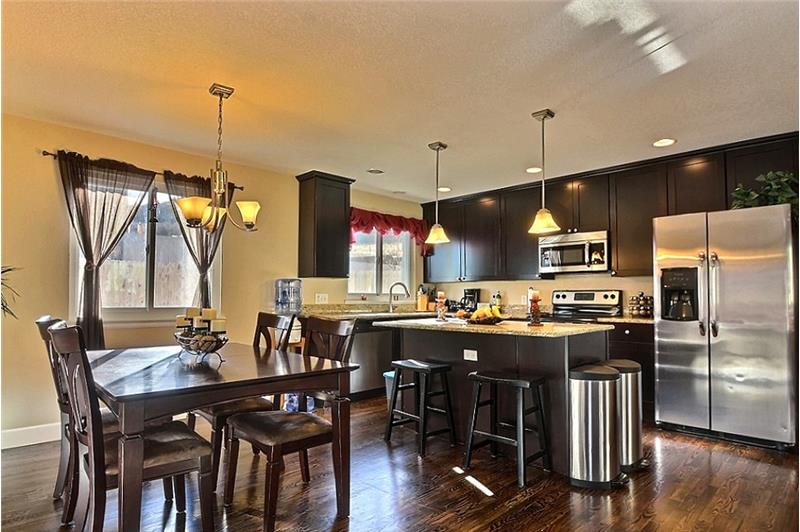 Kitchen, Breakfast Bar-Island and Dining