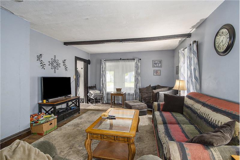 
                            Property Image 7