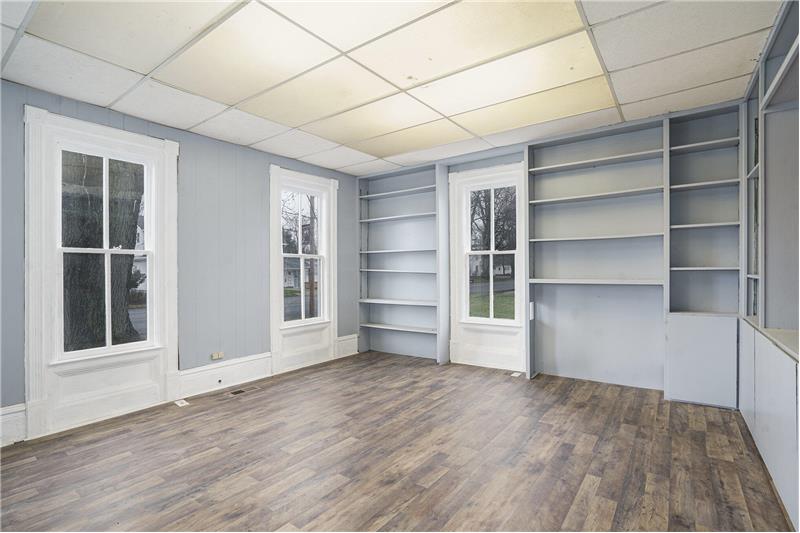
                            Property Image 7