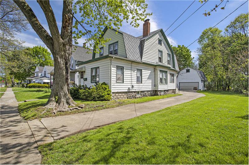 
                            Property Image 5