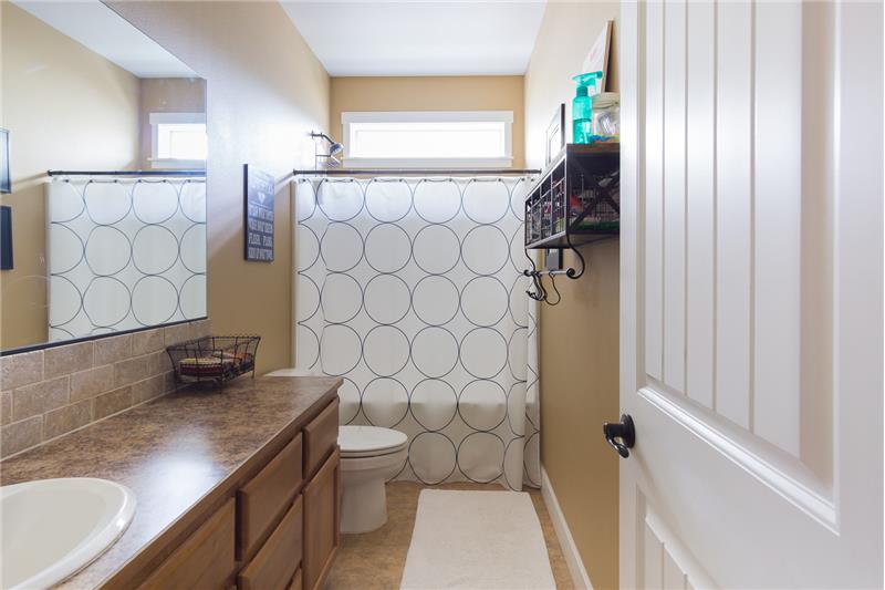 Large Main Bath with full-sized tub